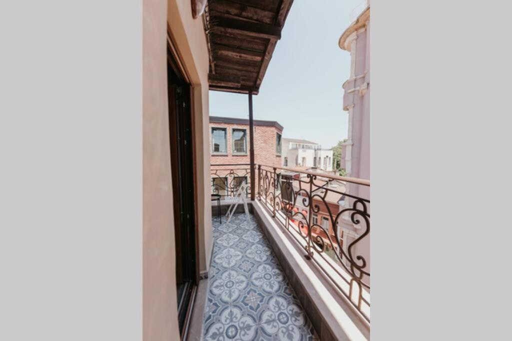 Galadoo Suites 4Th Floor Стамбул Экстерьер фото